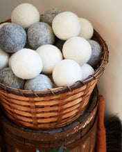 Load image into Gallery viewer, Wool Dryer Ball
