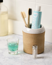 Load image into Gallery viewer, Davids Natural Toothpaste