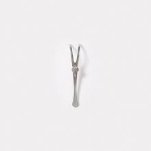 Load image into Gallery viewer, Reusable Stainless Steel Flosser
